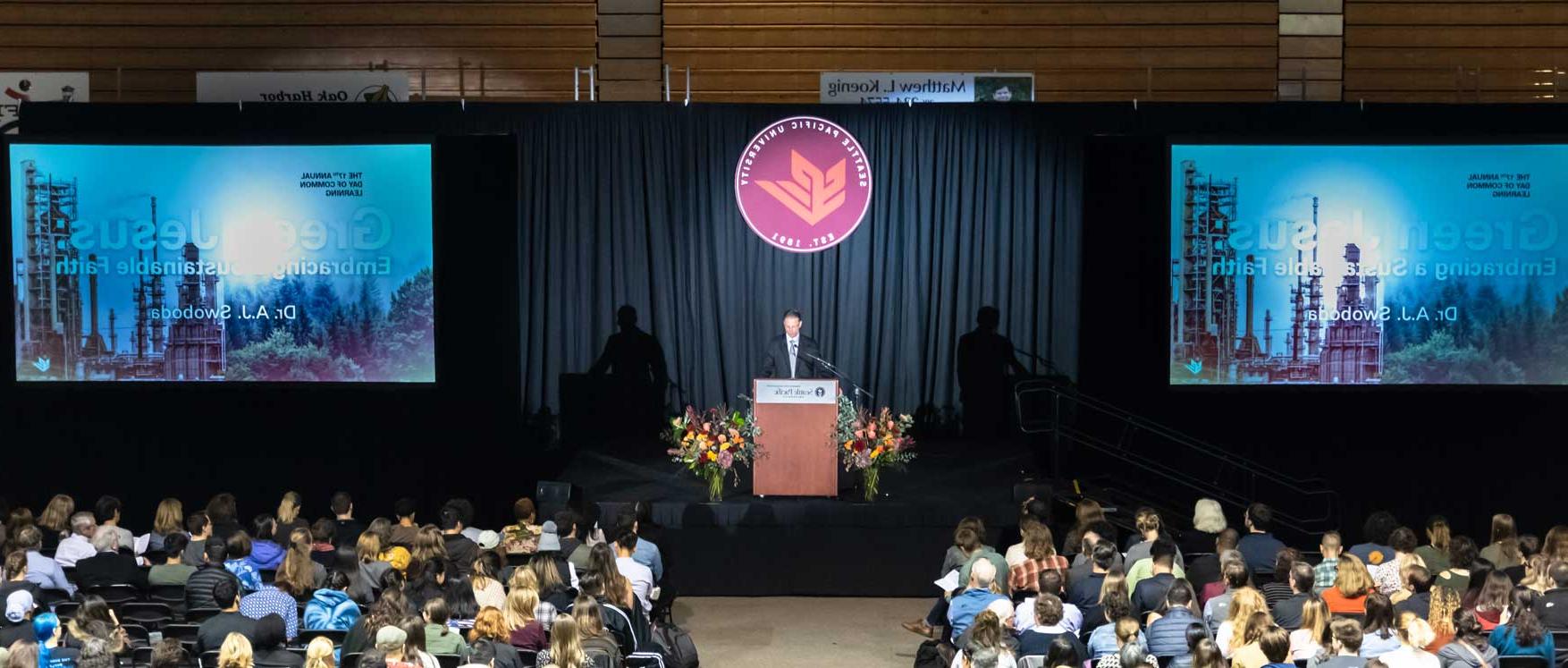 8 | Seattle Pacific University brandonmchose.com | 9 Author A.J. Swoboda spoke about creation care at the Day of Common Learning.